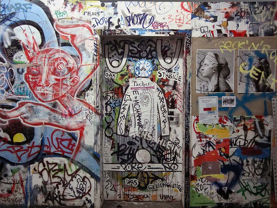 stolen surfaces, konczak, photography, berlin, street art