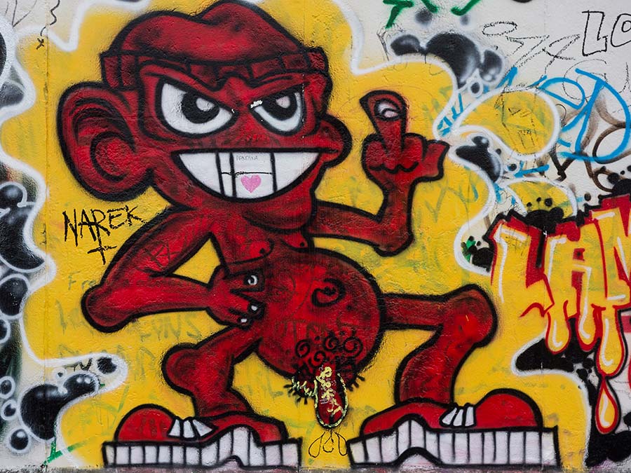 stolen surfaces, konczak, photography, berlin, street art