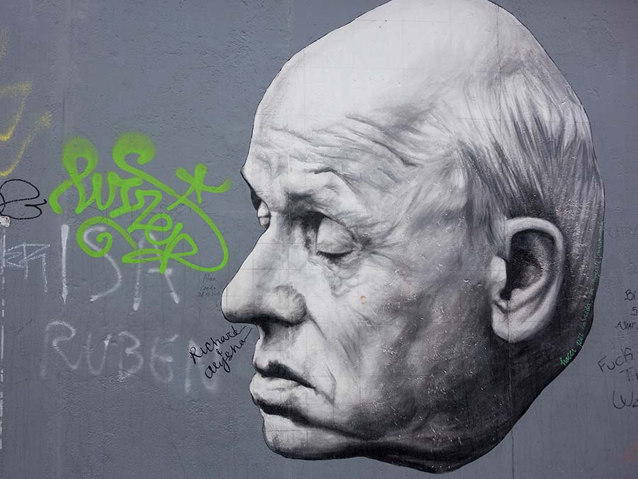 stolen surfaces, konczak, photography, berlin, street art