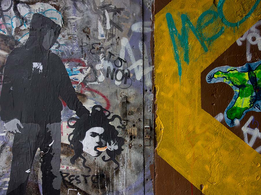 stolen surfaces, konczak, photography, berlin, street art