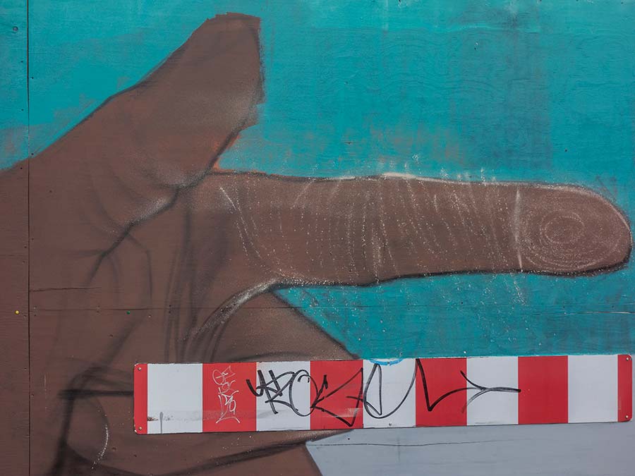 julian konczak, stolen surfaces, Reykjavik